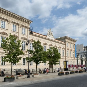 The Czetwertyński-Uruski Palace/ It is here that Stanislaus August learned that he had been elected king – the event is commemorated with a monument on the corner of the palace garden.